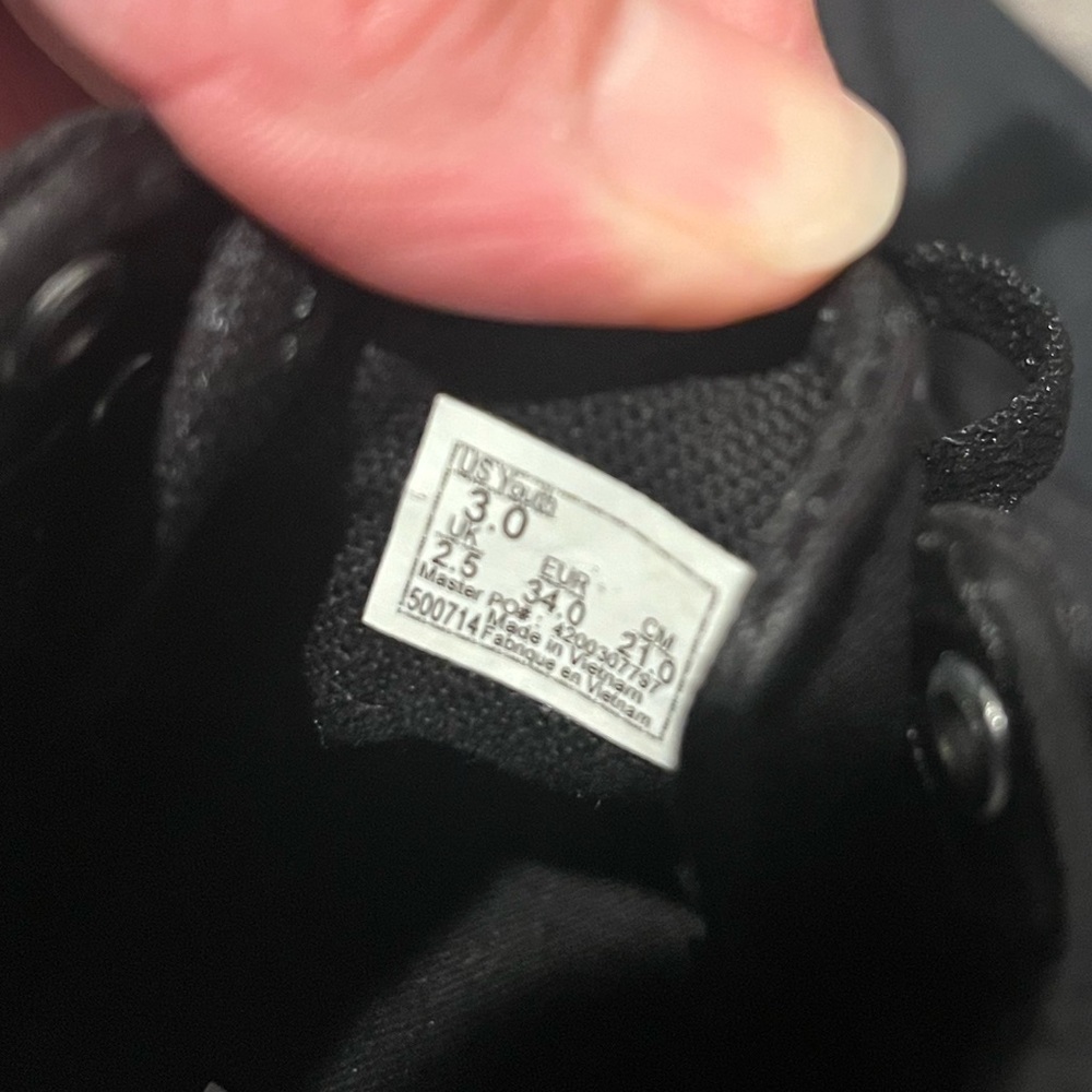 BNWT Vans - Picture 4 of 4